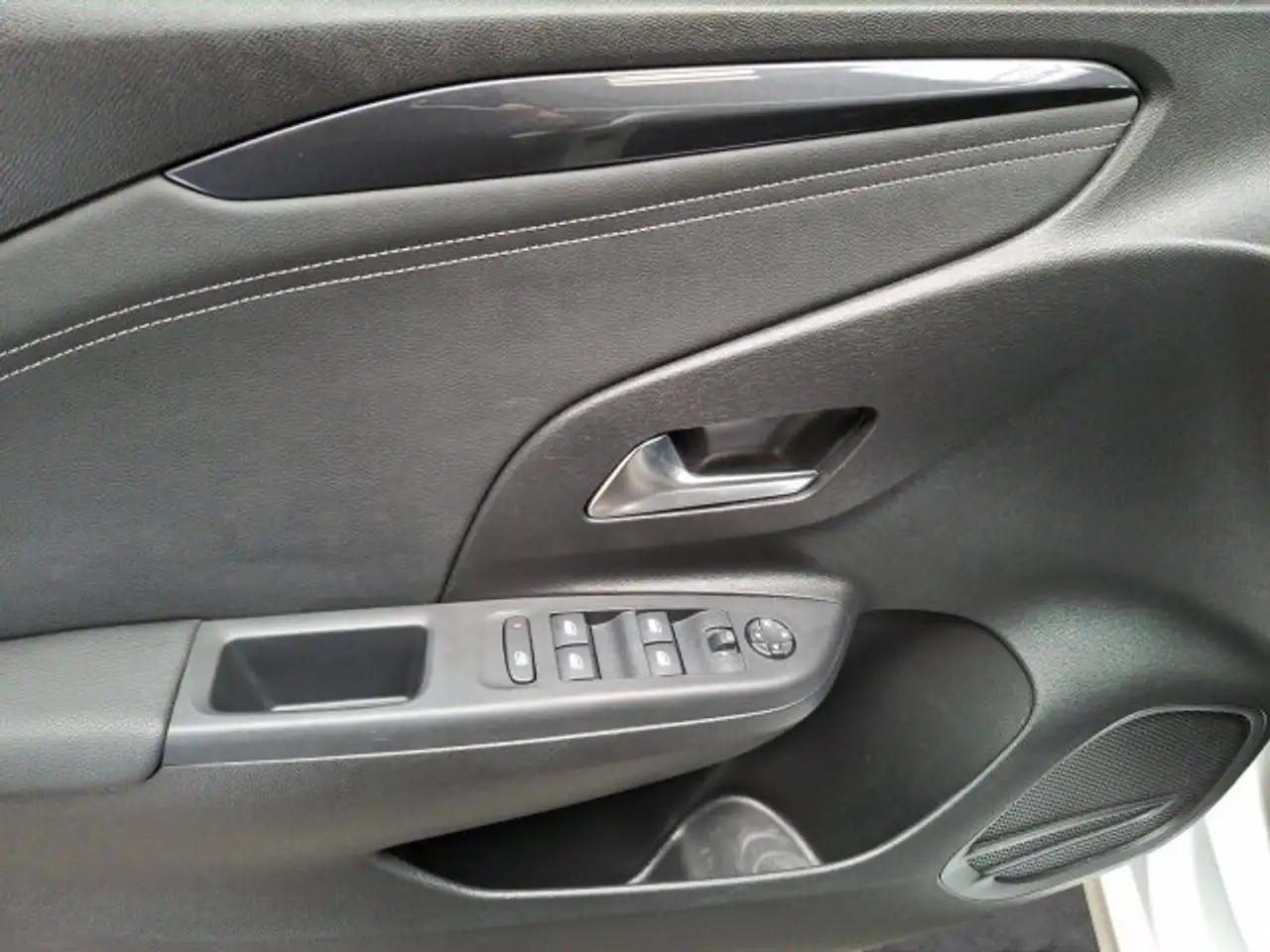 Opel Corsa F 1.2 Elegance Klimaautomatik Sitzheizung, миниатюра 6