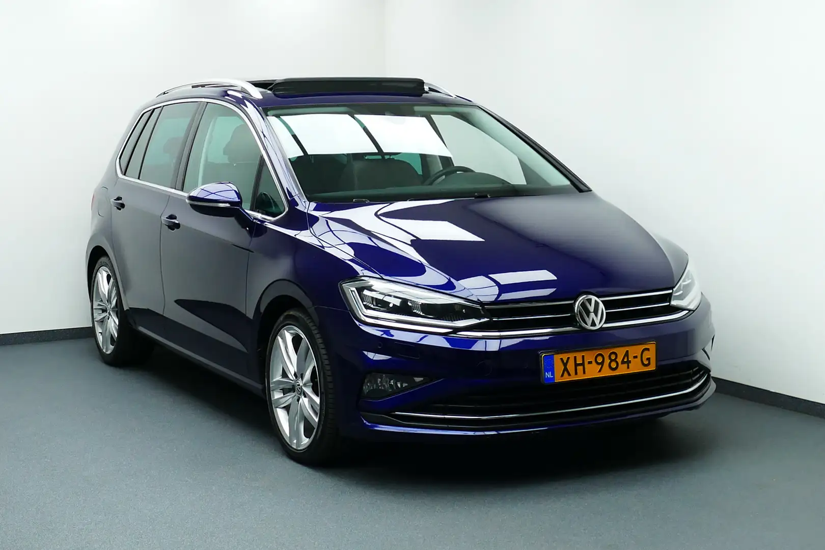 Volkswagen Golf Sportsvan 1.5 150pk TSI ACT Highline Edition. Panodak, Camer Blauw - 1