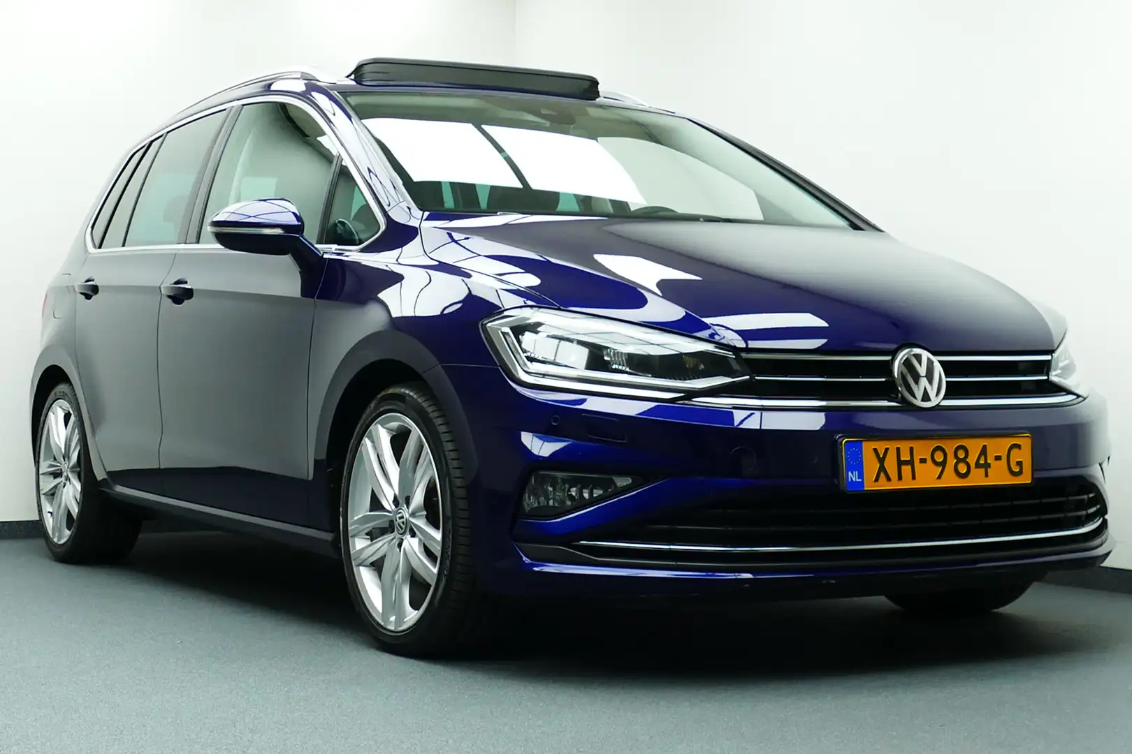 Volkswagen Golf Sportsvan 1.5 150pk TSI ACT Highline Edition. Panodak, Camer Blauw - 2