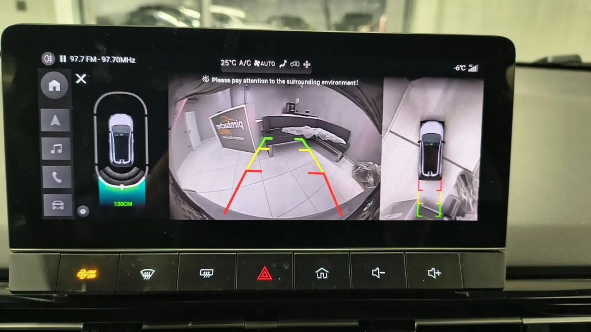 MG MG4 Luxury 64kWh Leder Schwarz MY22/1 Silber - 1