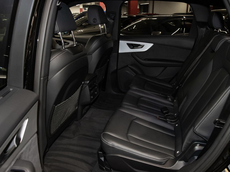 Audi Q7 45 TDI quattro S line Pano Keyless Navi 20'' — photo 13