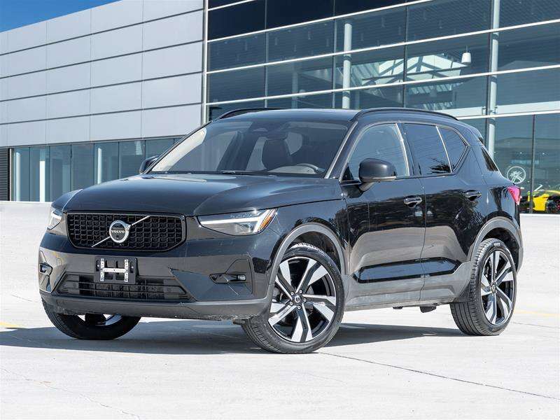 2024 Volvo XC40 Ultimate Dark Theme AWD Heated steering wheel|Appl