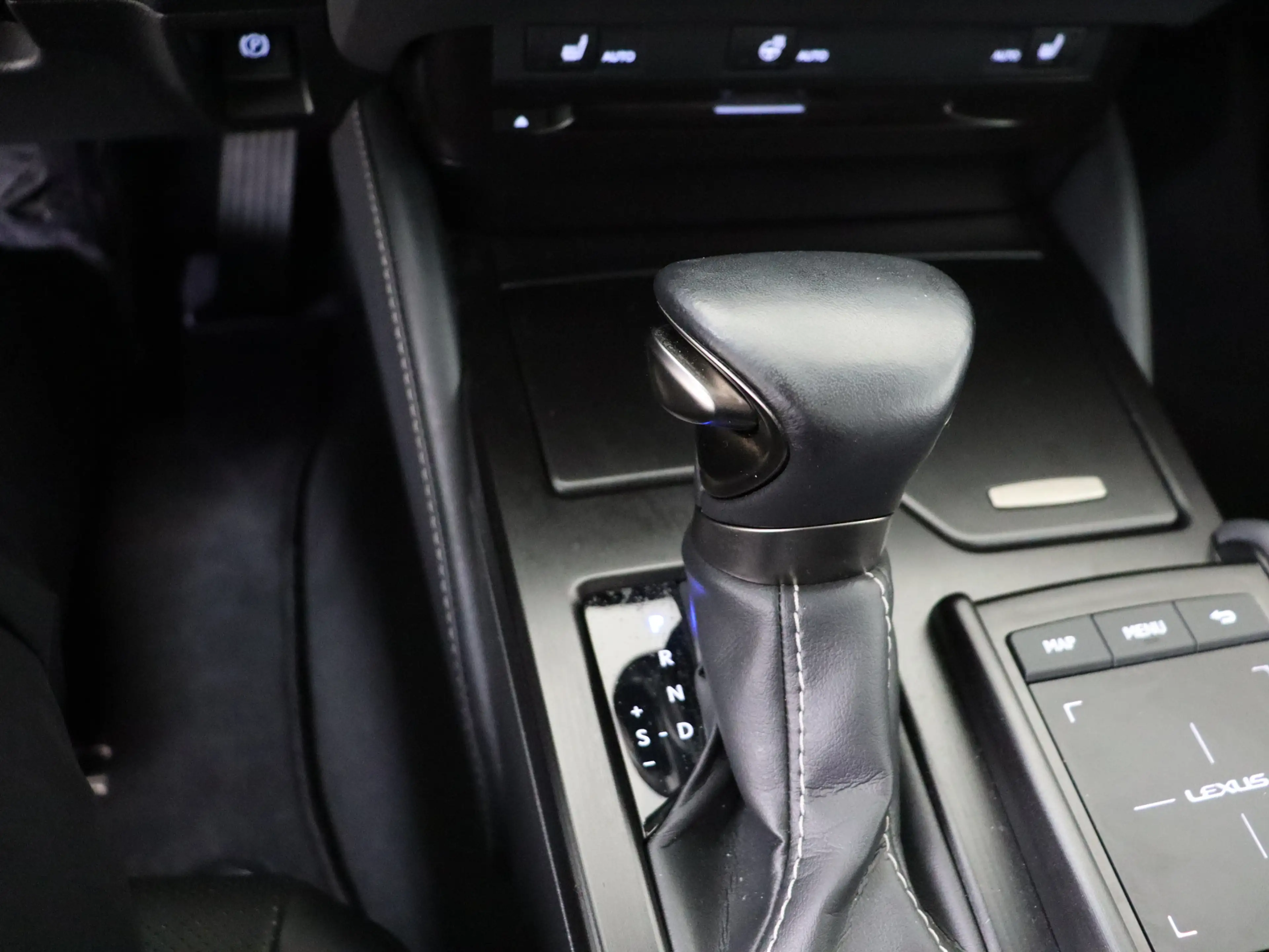 Lexus ES 300 300h Preference Line | 1ste Eigenaar | Dealer onde — photo 9