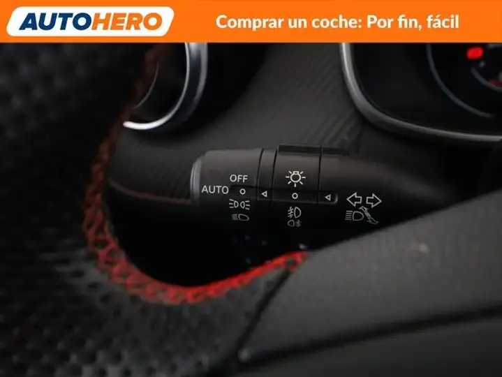 MG ZS 2023, foto 28