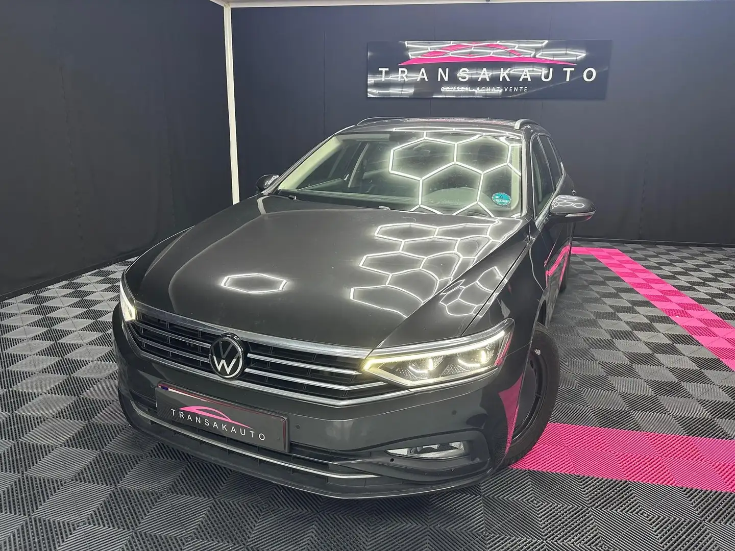 Volkswagen Passat Passat Variant 2.0 TDi DSG GARANTIE 1 AN Zwart - 1