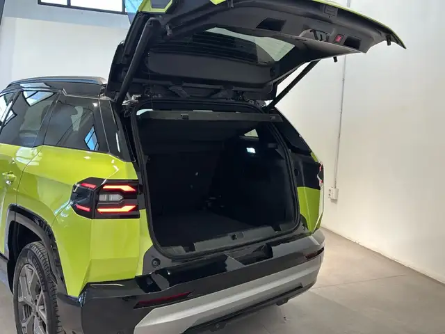 Jeep Compass view 15