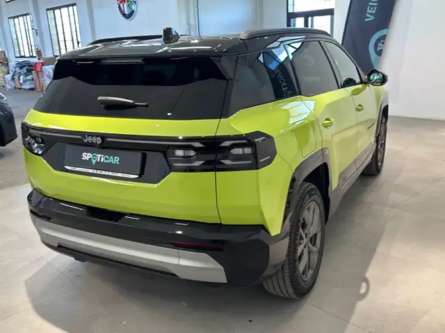 Jeep Compass view 4