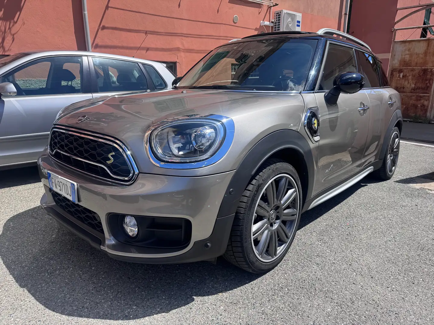 MINI Cooper SE Countryman Mini Countryman 1.5 Cooper SE HYPE all4 auto Сірий - 1