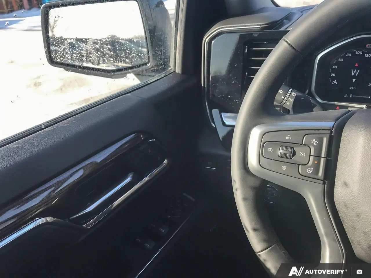 Chevrolet Silverado 1500 снимка Chevrolet Silverado 1500