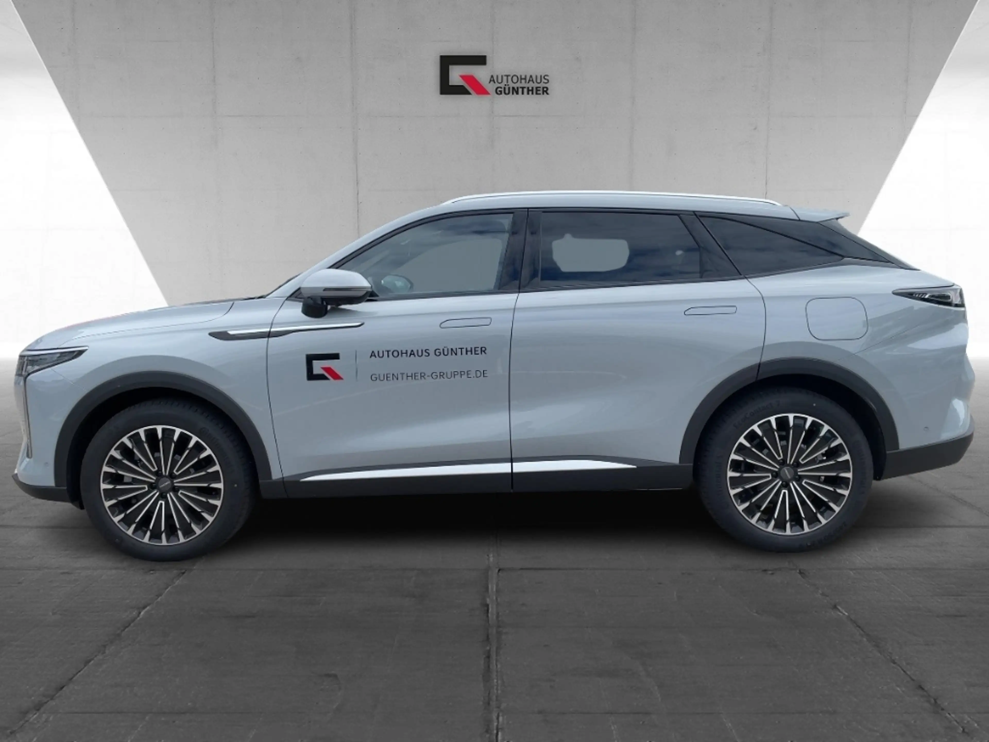 Omoda 9 1.5 TGDI 35 kW Exclusive OMODA PHEV Premium — photo 2