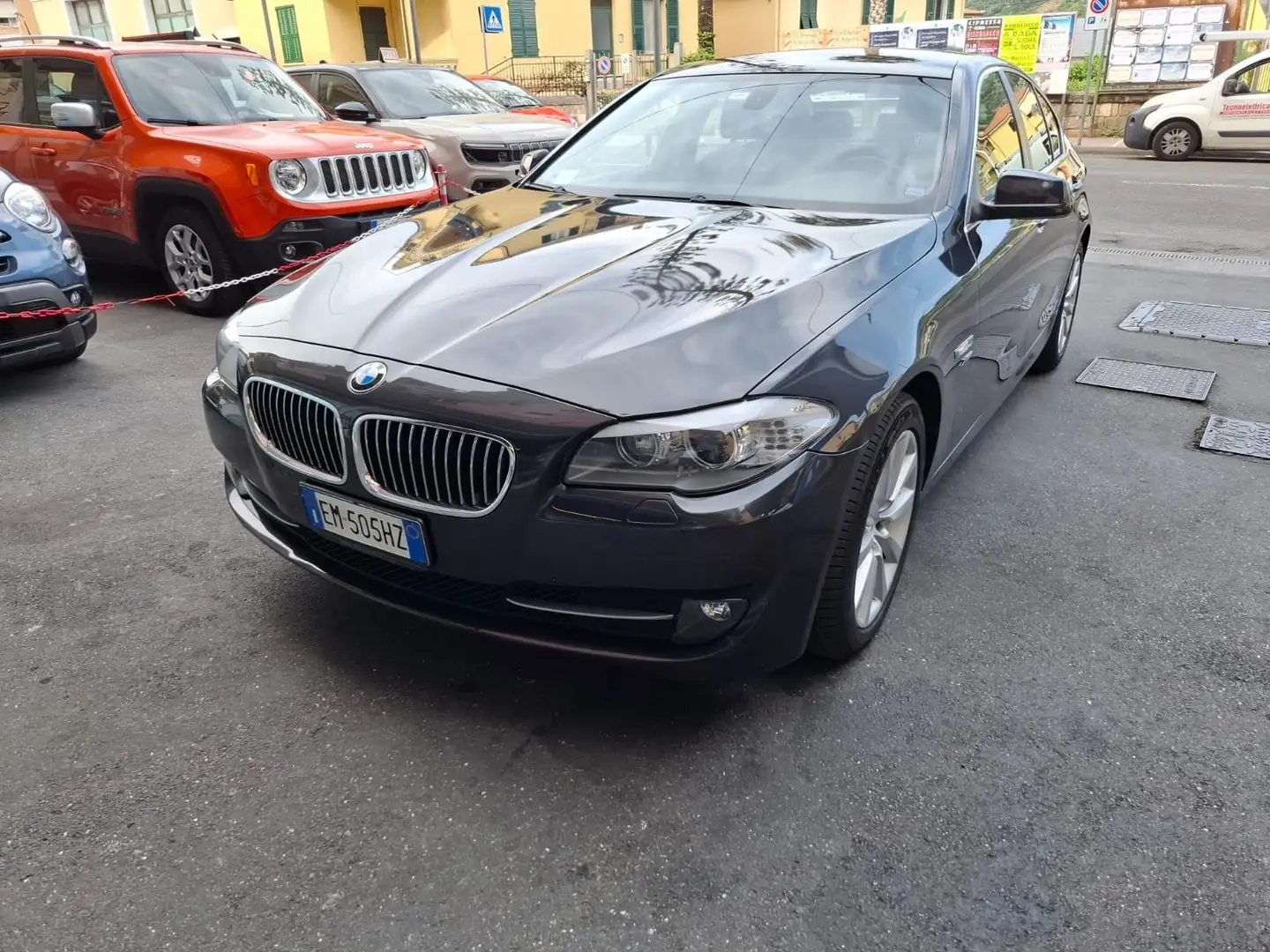 BMW 525 525d xdrive Futura auto - 1