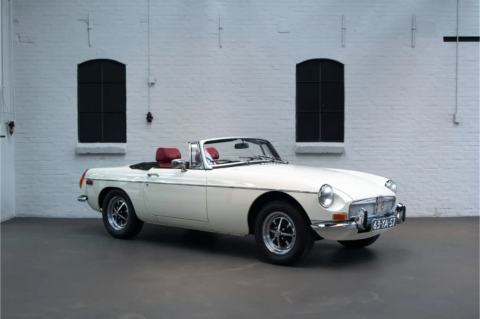 MG B type 1.8 Roadster Top staat! Білий - 1