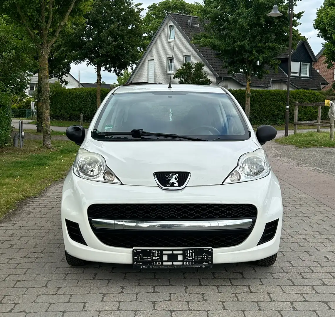 Peugeot 107 TÜV 05.2026 / 116.000 KM Bílá - 1