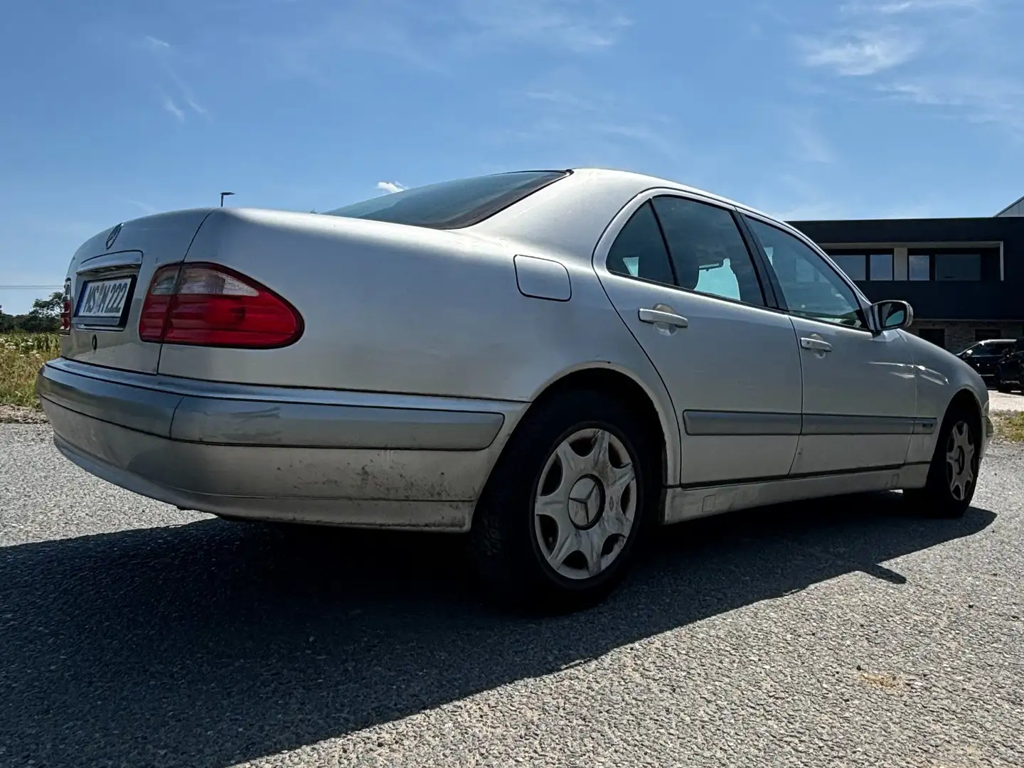 Mercedes-Benz E 200 E-Klasse Kompressor Classic Zilver - 2