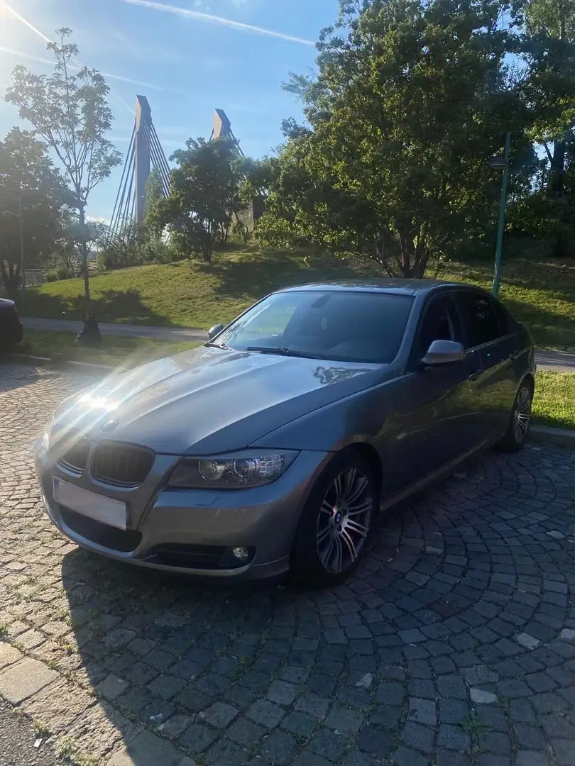BMW 320 320d - 2