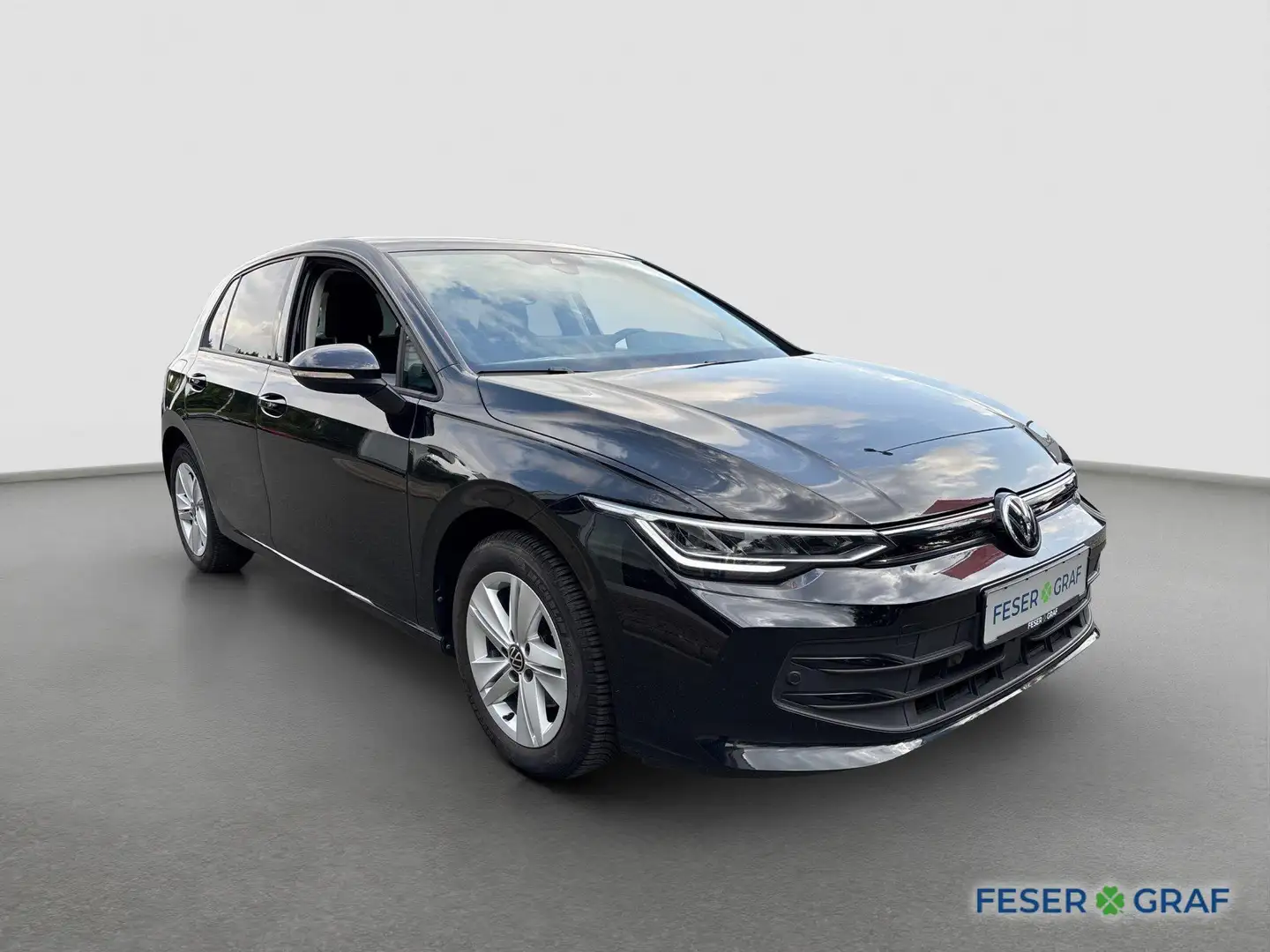 Volkswagen Golf VIII LIFE 1.5 TSI 85kW 6-Gang Schwarz - 2