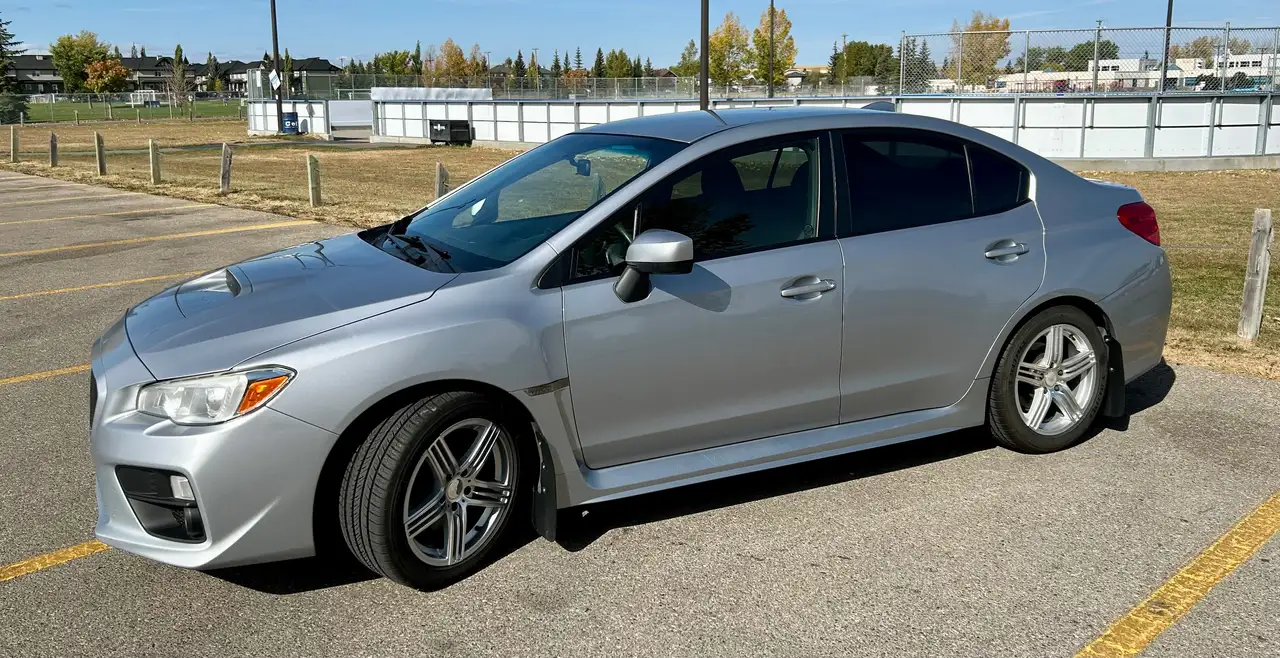 Subaru WRX снимка Subaru WRX