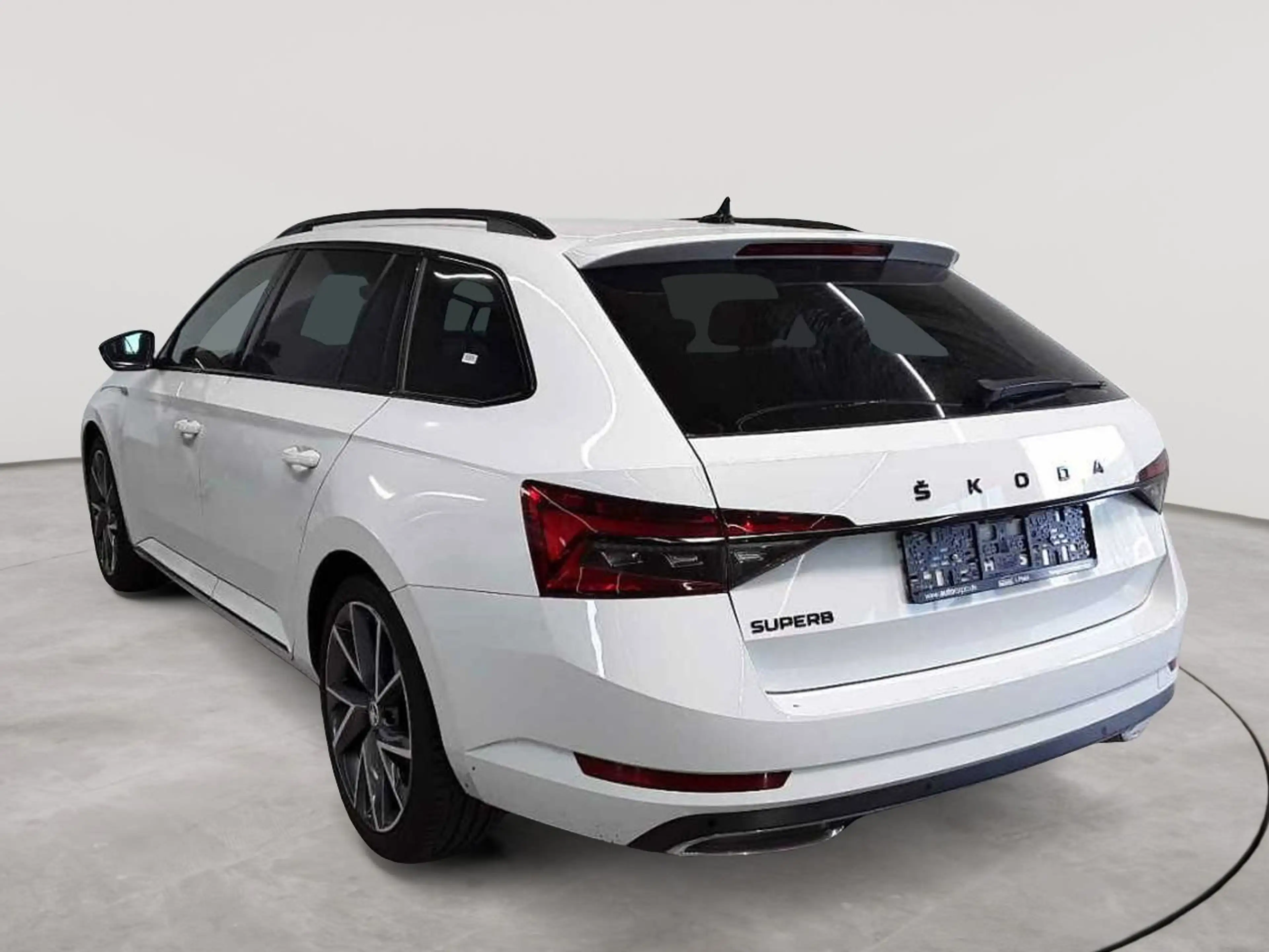 Skoda Superb Superb Combi 2.0 TDI Sportline AHK NAV KAM — photo 5