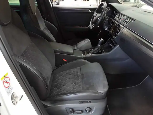 Skoda Superb view 8