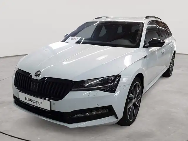 Skoda Superb view 2