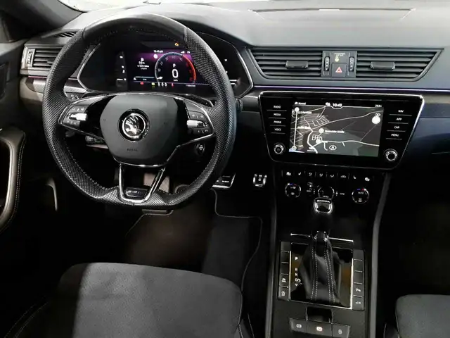 Skoda Superb view 10