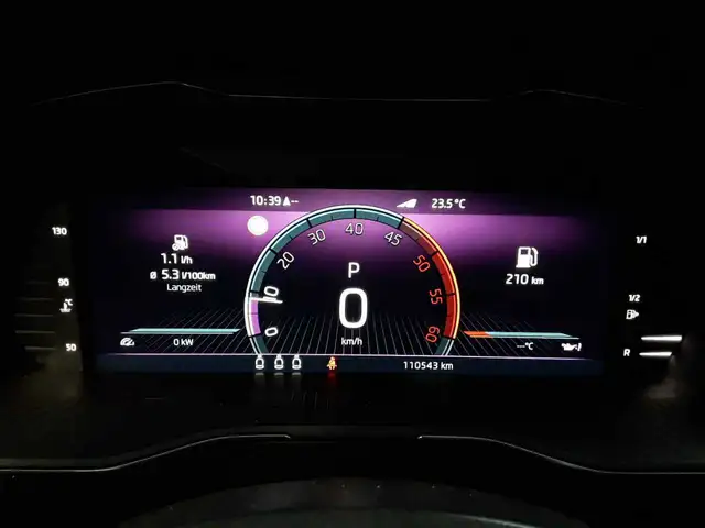 Skoda Superb view 11