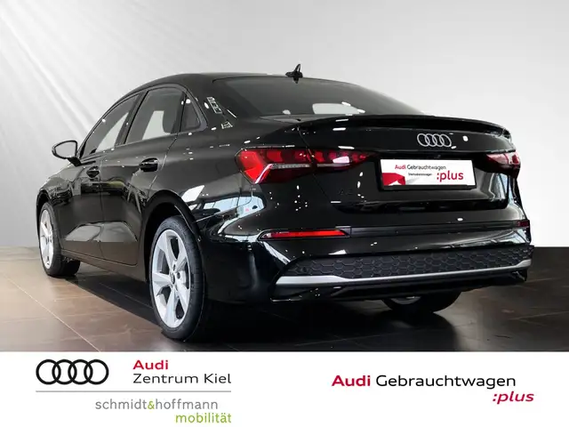 Audi A3 view 4