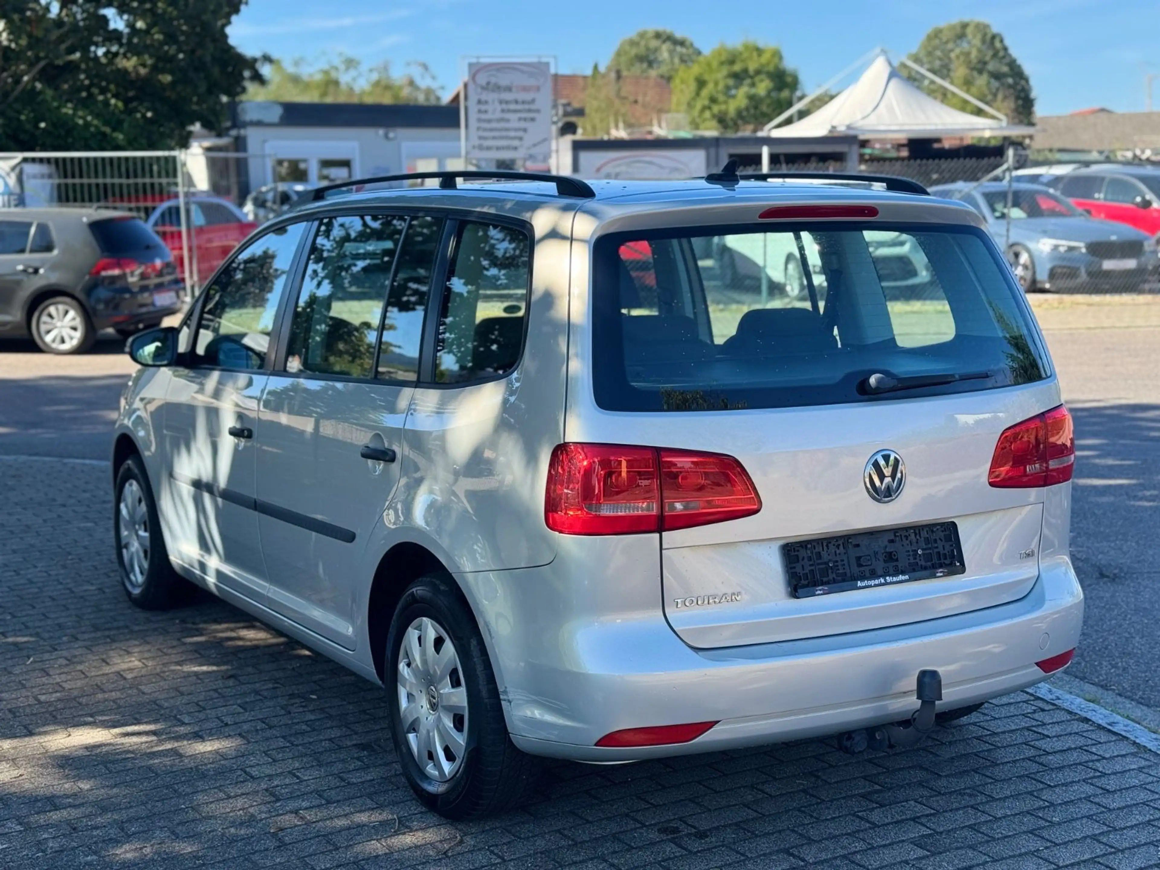 Volkswagen Touran Trendline ( Behindertenrecht beifahrer) — photo 5