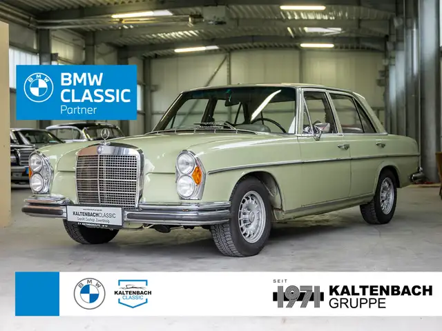 Mercedes-Benz 250 S W108 Automatic