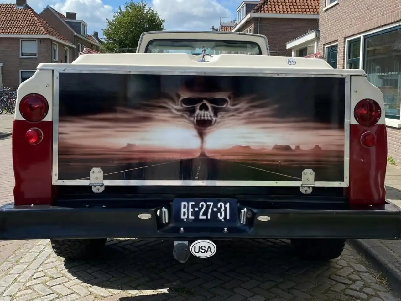 Jeep J4000, foto 8
