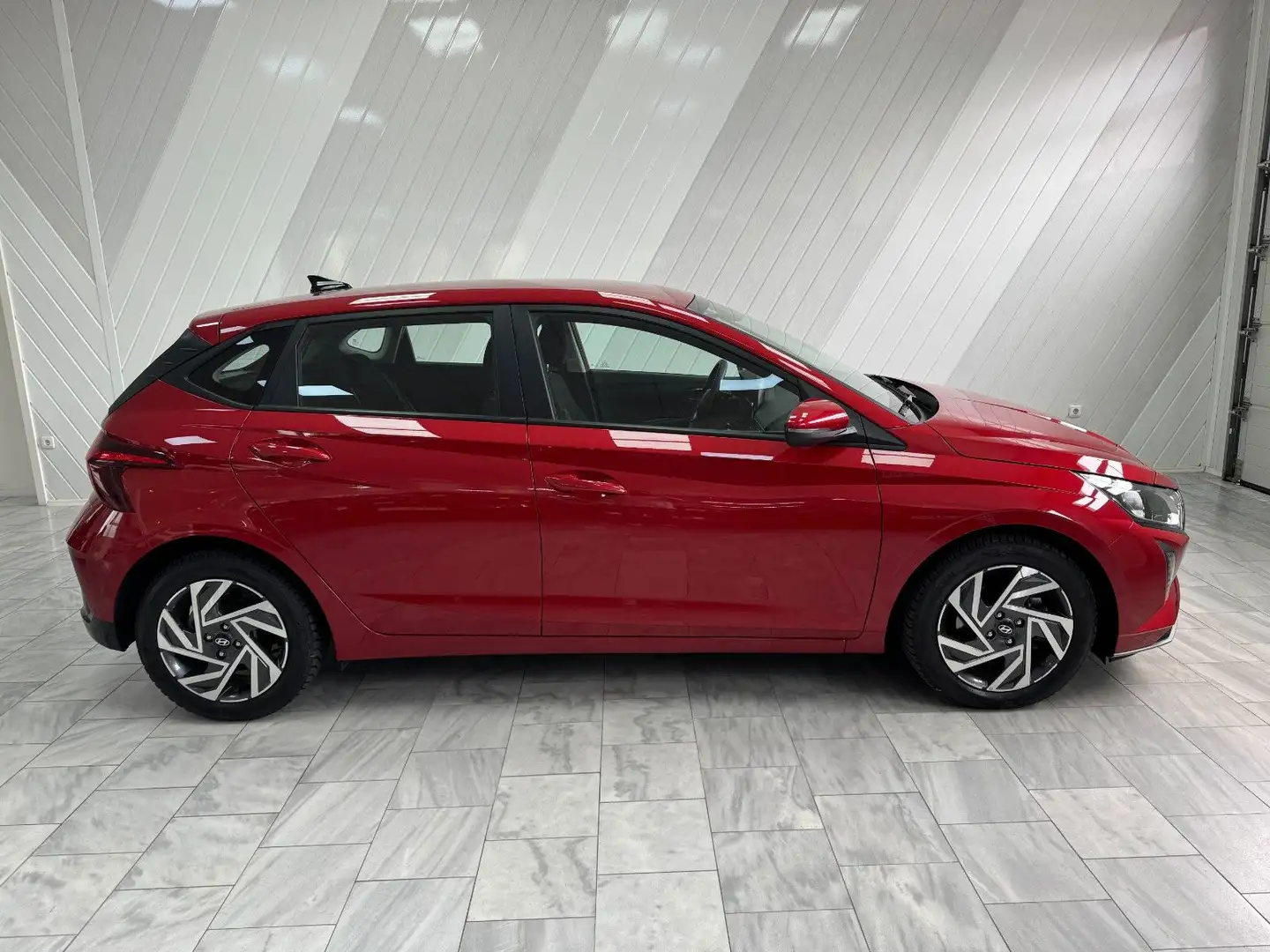 Hyundai i20 1.0 Trend Navi Carplay PDC Alu Garantie Rosso - 2