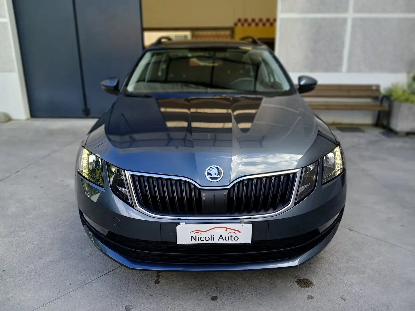 Skoda Octavia Octavia Wagon 1.0 tsi Ambition 115cv Grigio - 2