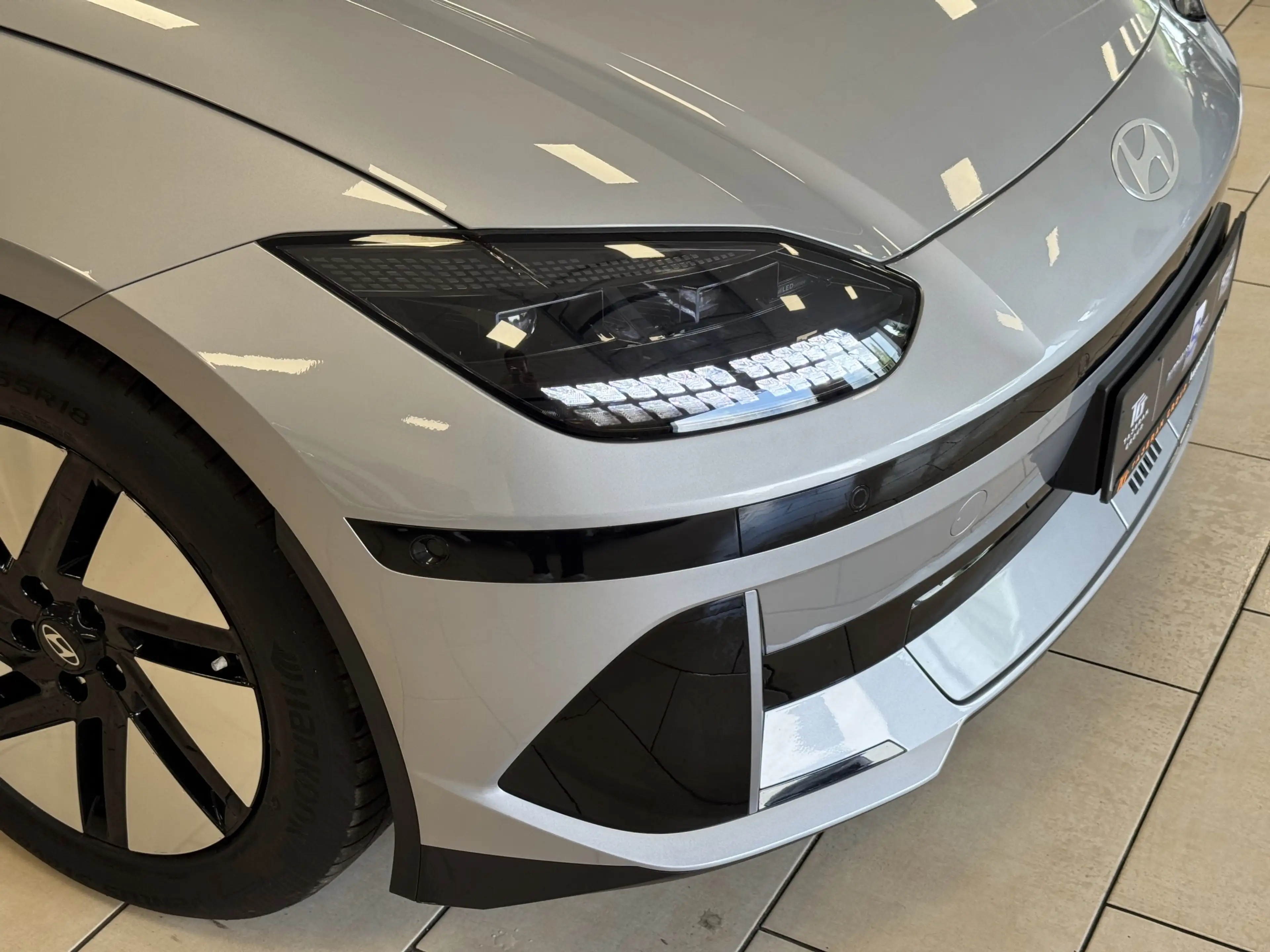 Hyundai IONIQ 6 Uniq 77kWh BOSE HUD LED Navi Ambiente — photo 4