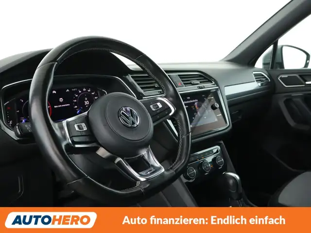 Volkswagen Tiguan Allspace view 11