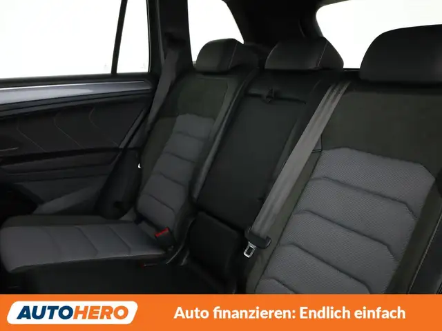 Volkswagen Tiguan Allspace view 14