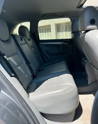 Porsche Cayenne view 5