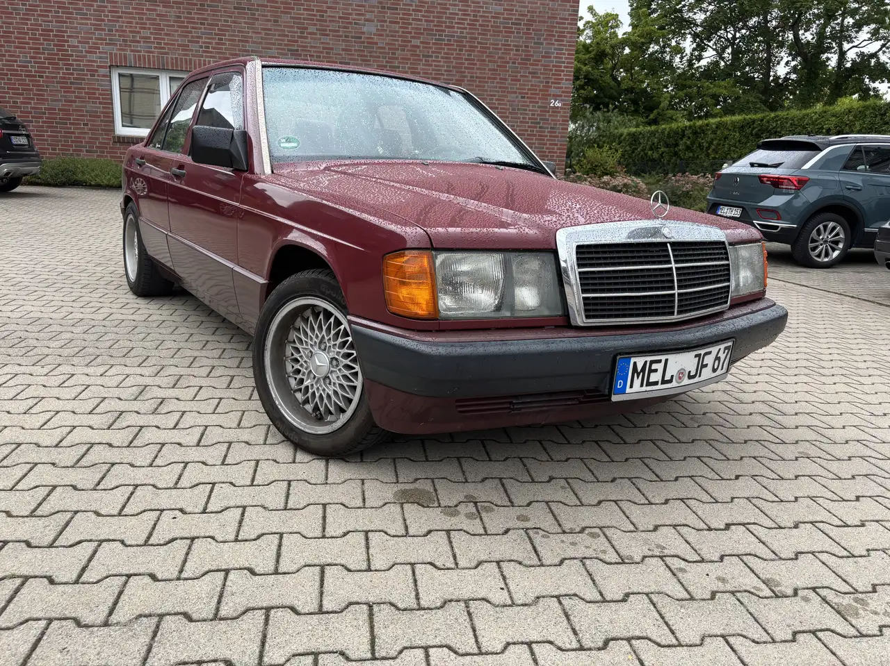 Mercedes-Benz 190 E 1.8 (201.018), foto 1