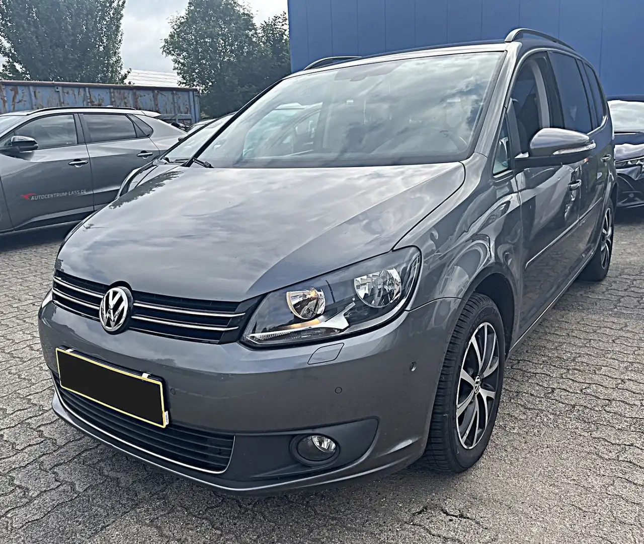 Volkswagen Touran 1.6 TDI*NAVI*R.KAMERA*AHK*SitzHzg* Grau - 1
