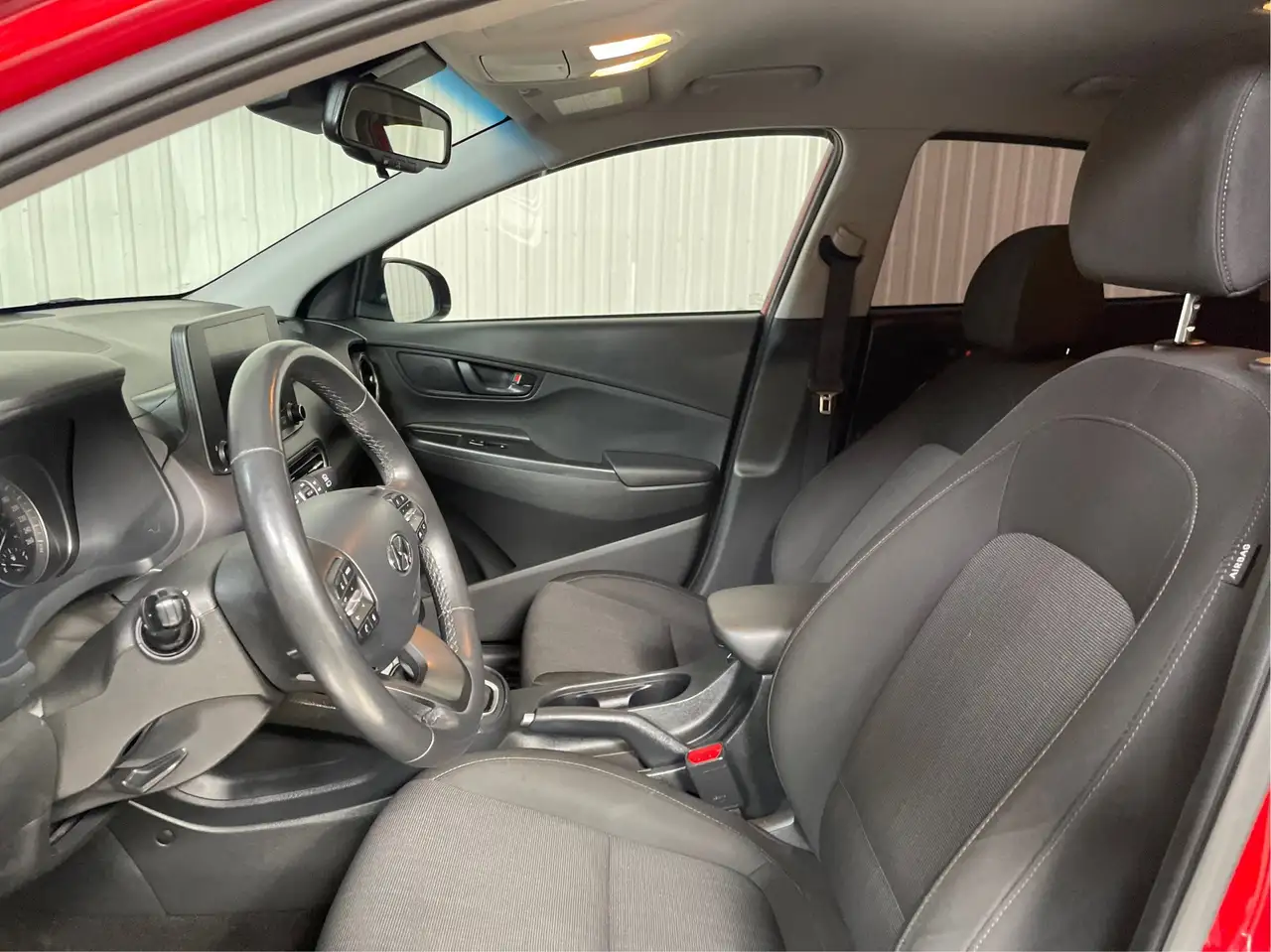Hyundai KONA снимка Hyundai KONA