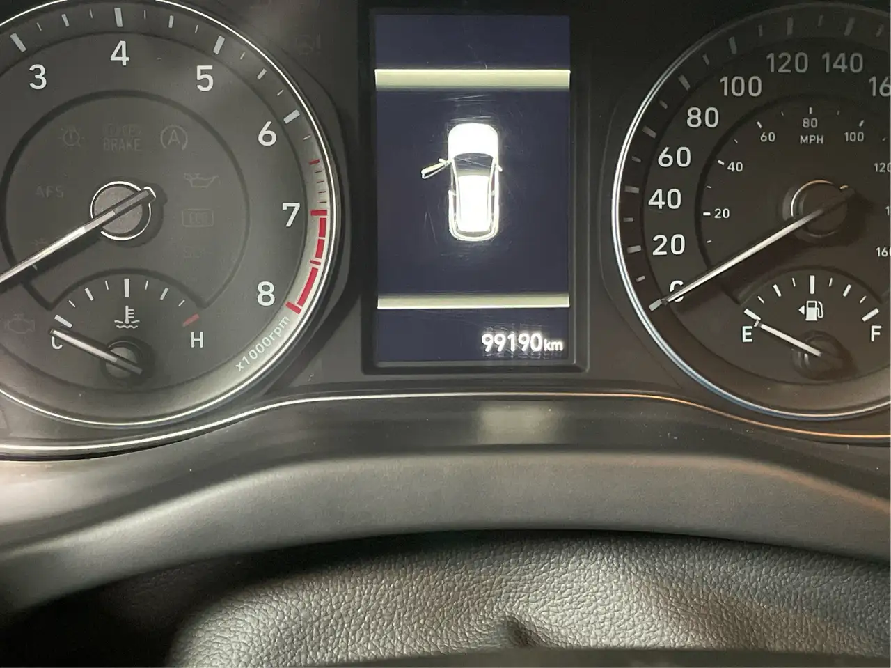 Hyundai KONA снимка Hyundai KONA