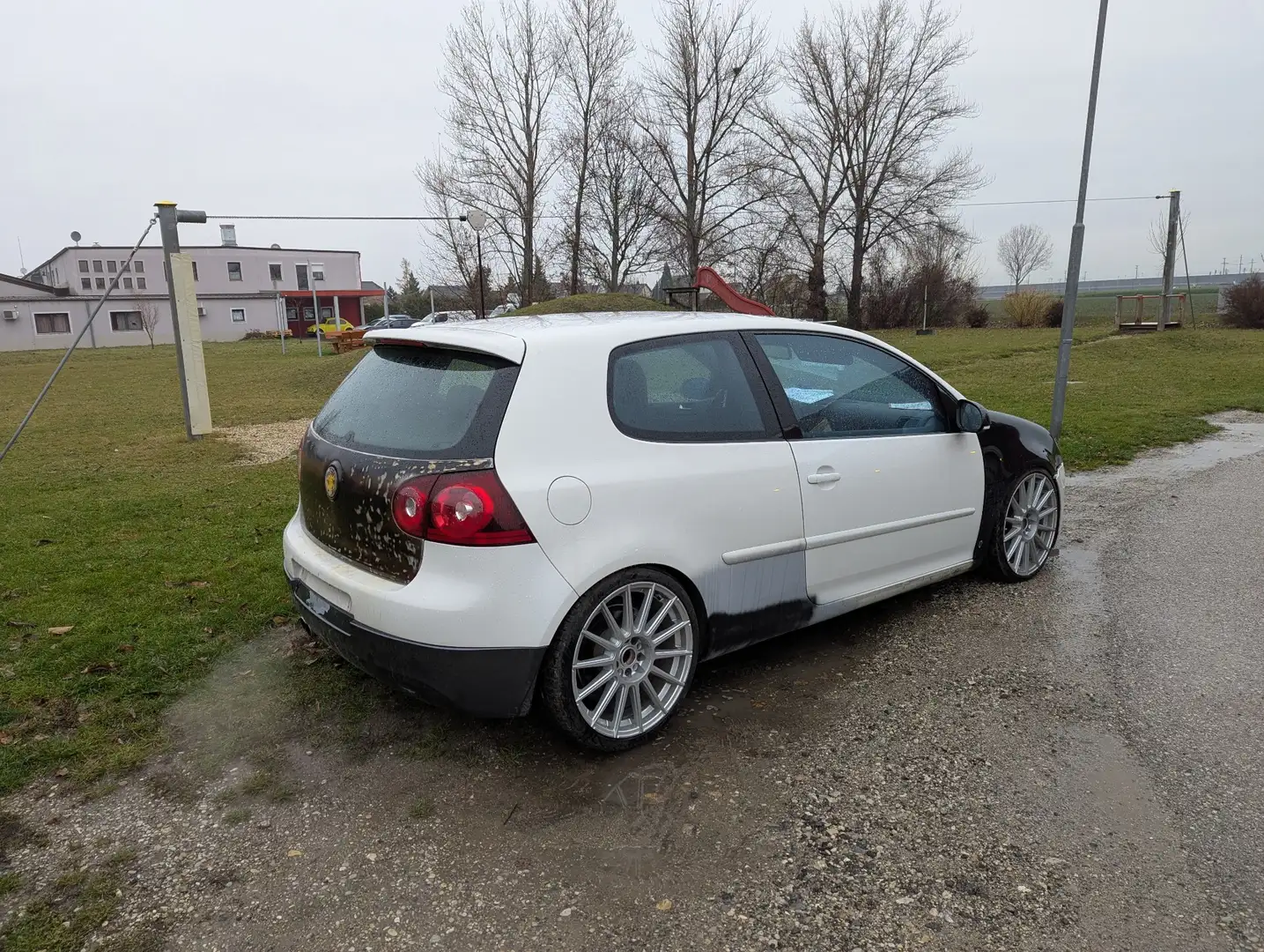 Volkswagen Golf GTI 2,0 DSG - 2