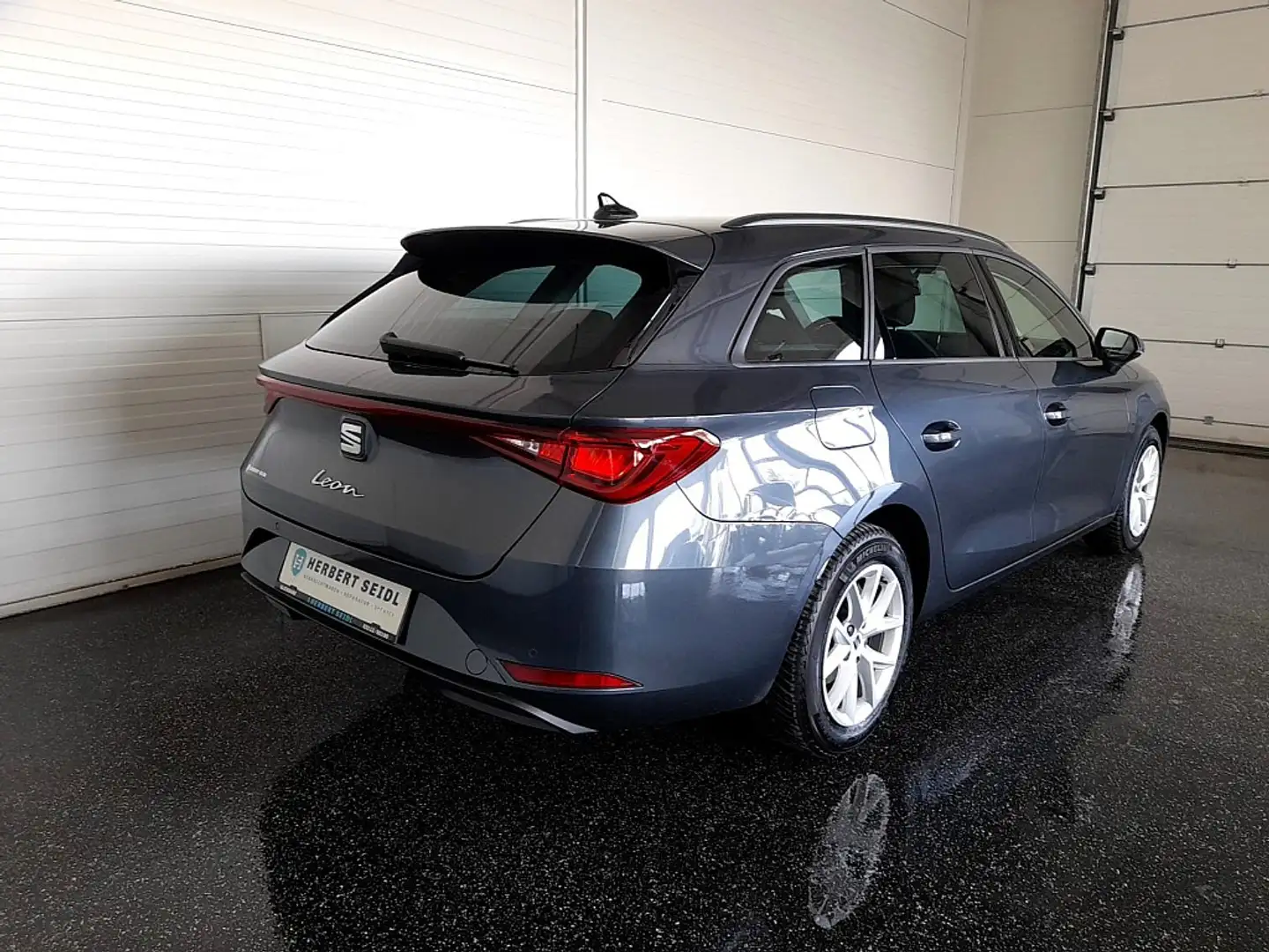 SEAT Leon ST Style 2,0 TDI DSG *VIRTUELL / LED /NAVI / TE... Grau - 2