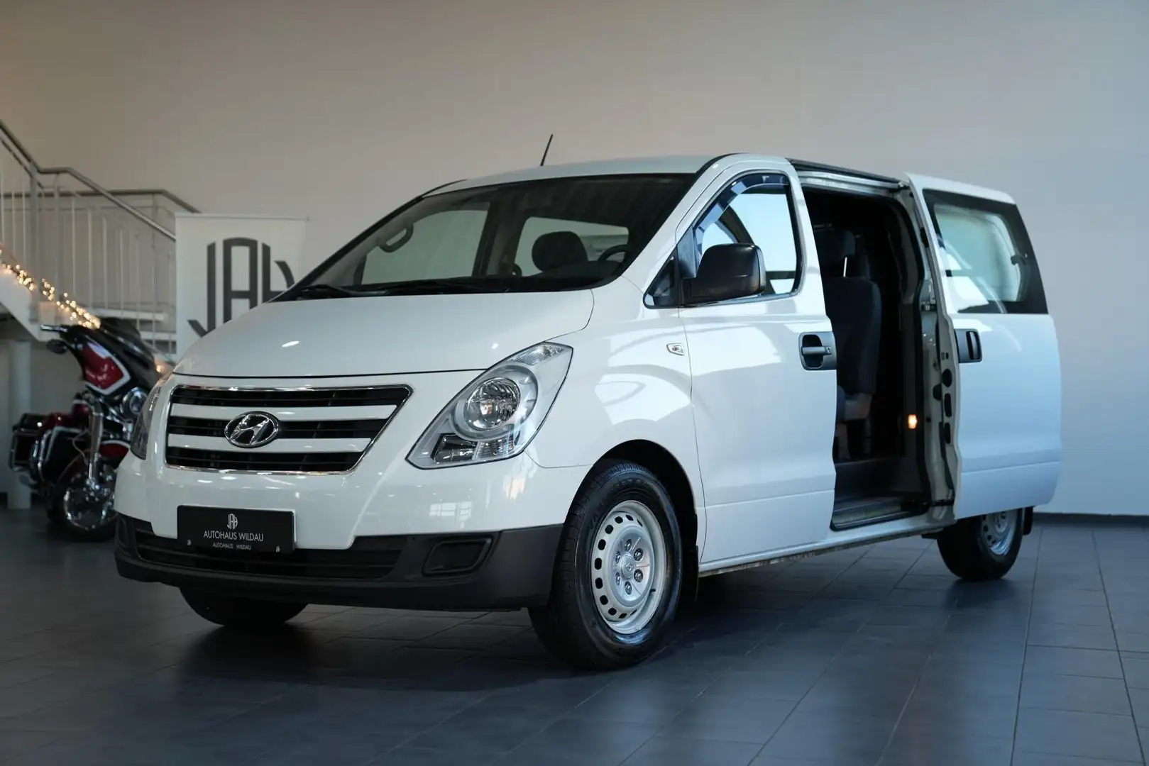 Hyundai H-1 Kasten *STANDHEIZUNG*KLIMA*6-SITZE* Weiß - 2