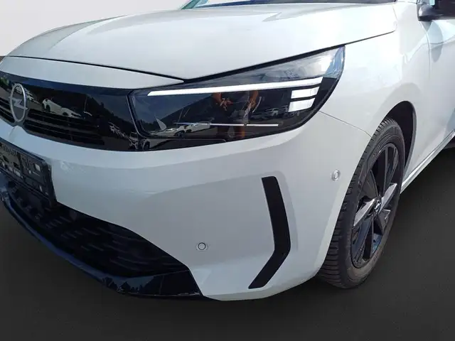 Opel Corsa view 9