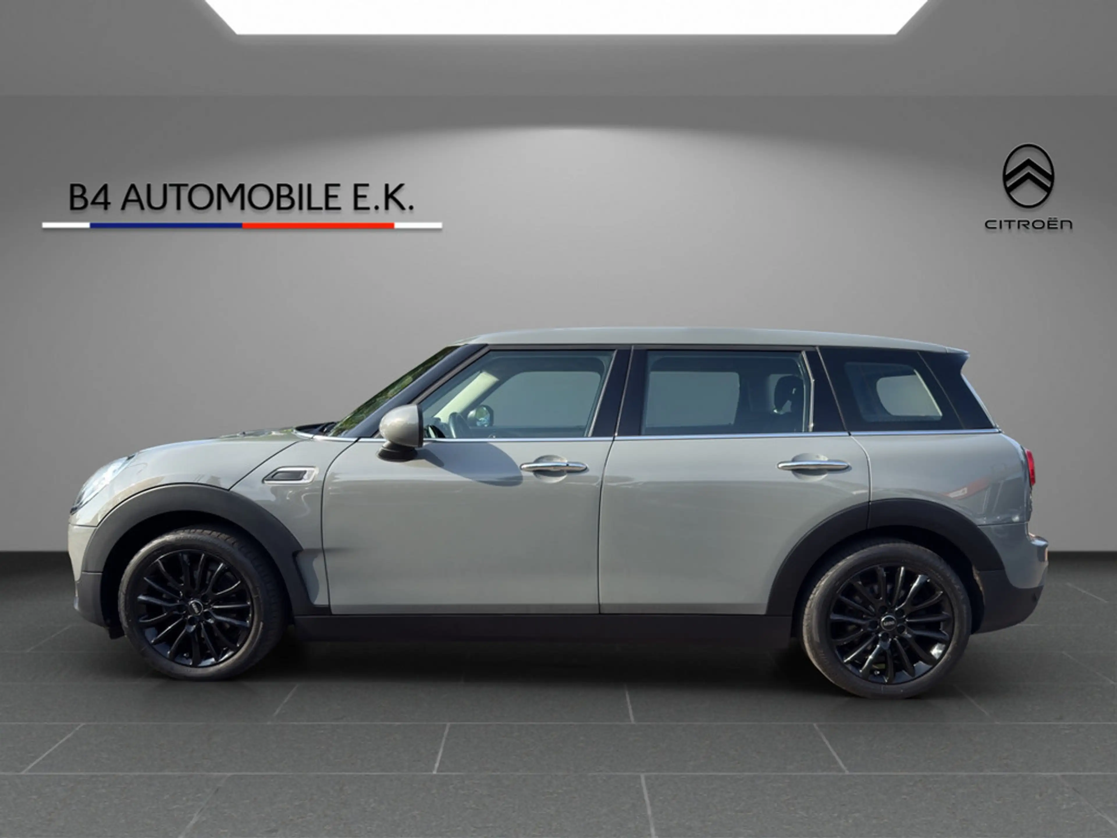 MINI One Clubman — photo 8