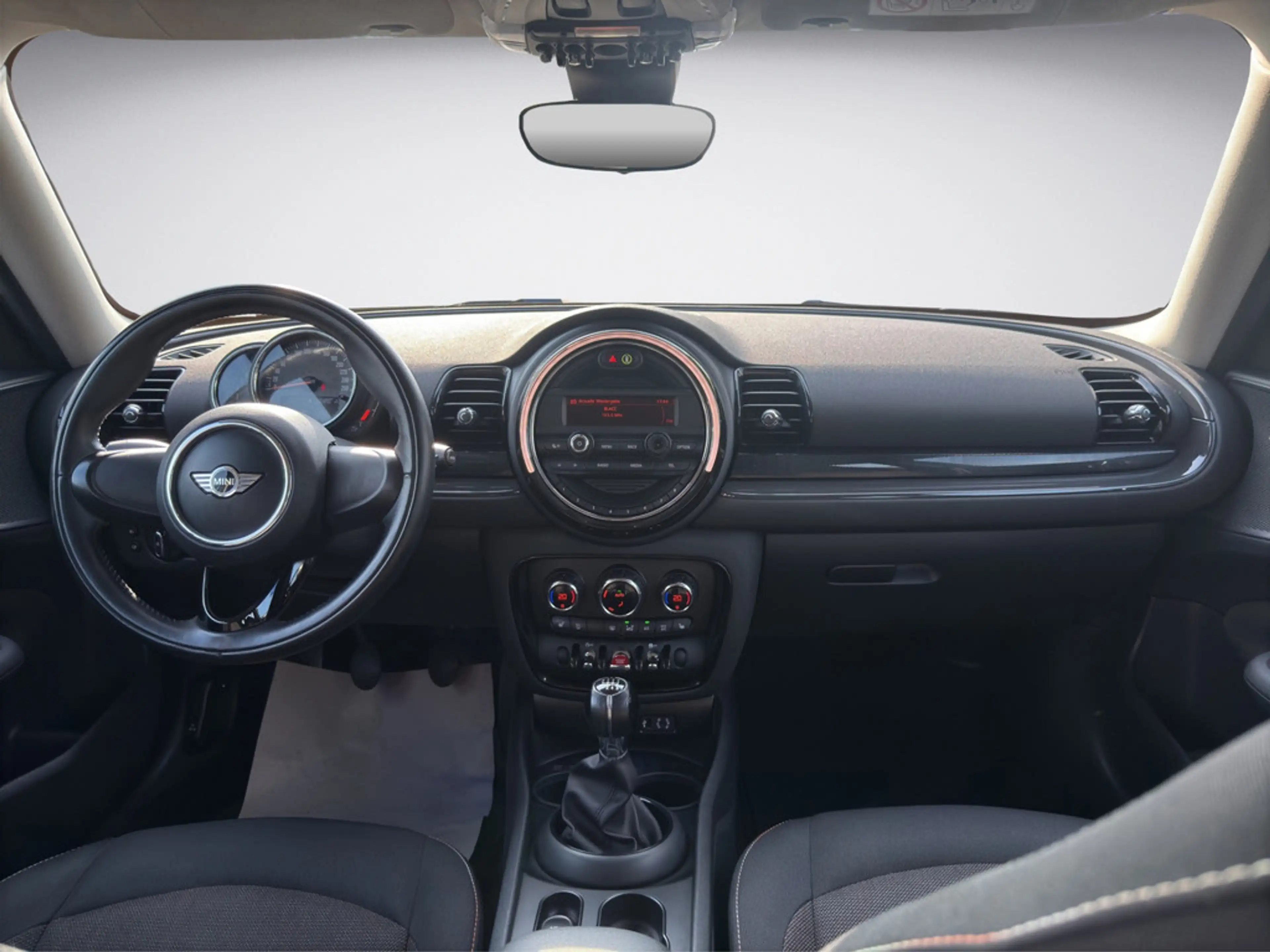 MINI One Clubman — photo 12