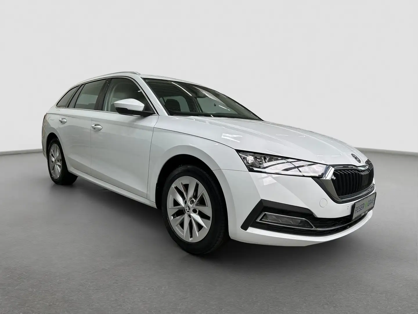 Skoda Octavia Combi 2.0 TDI DSG*NAVI*AHK*LED*KAMERA* Weiß - 2