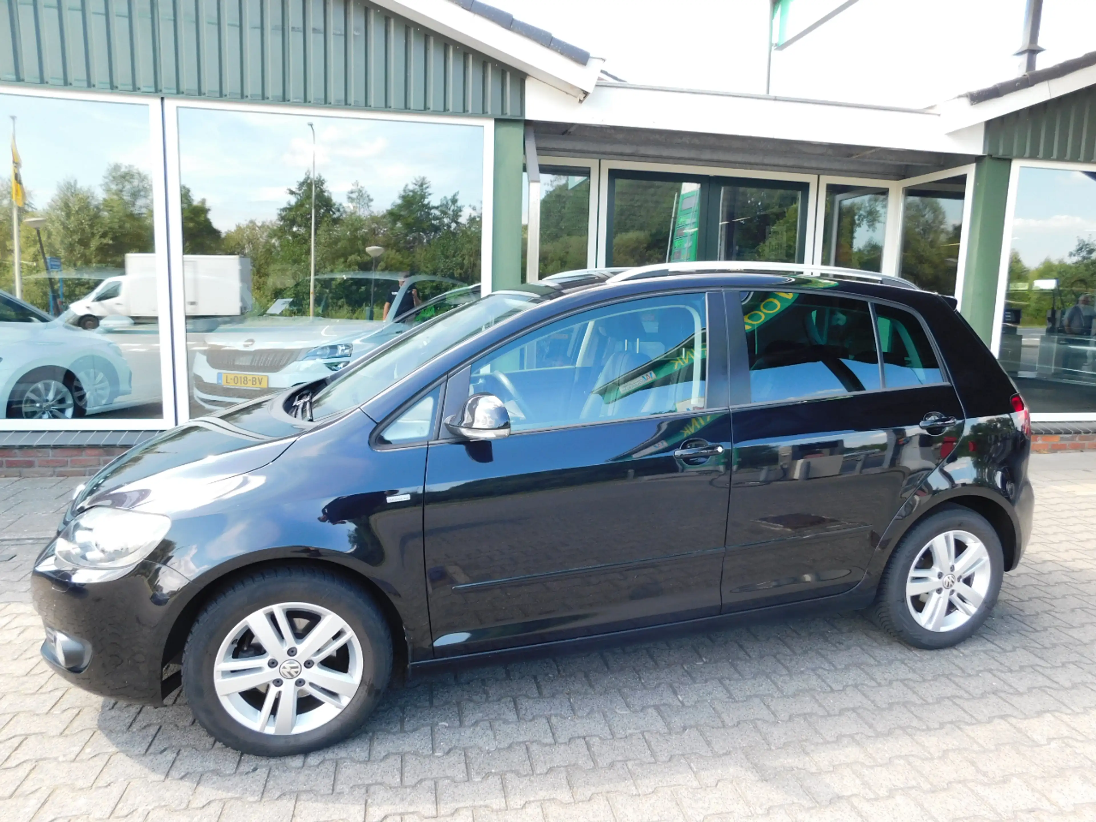 Volkswagen Golf Plus 1.2TSI 105PK MATCH!! All-in Prijs! PDC! Clima!