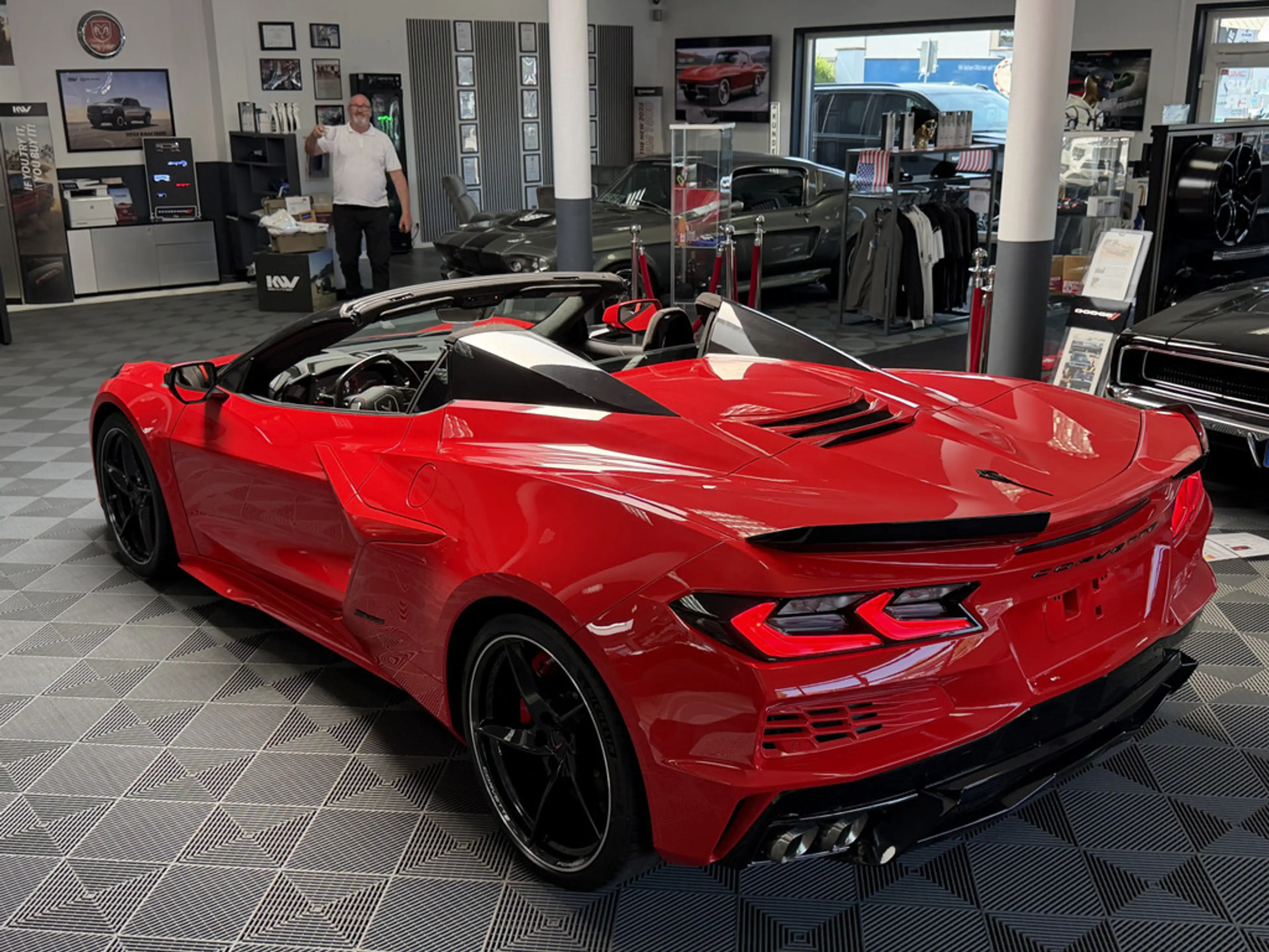 Corvette C8 Coupe E-Ray MY26 3LZ, Lift, Magnetic, Carbon — photo 13