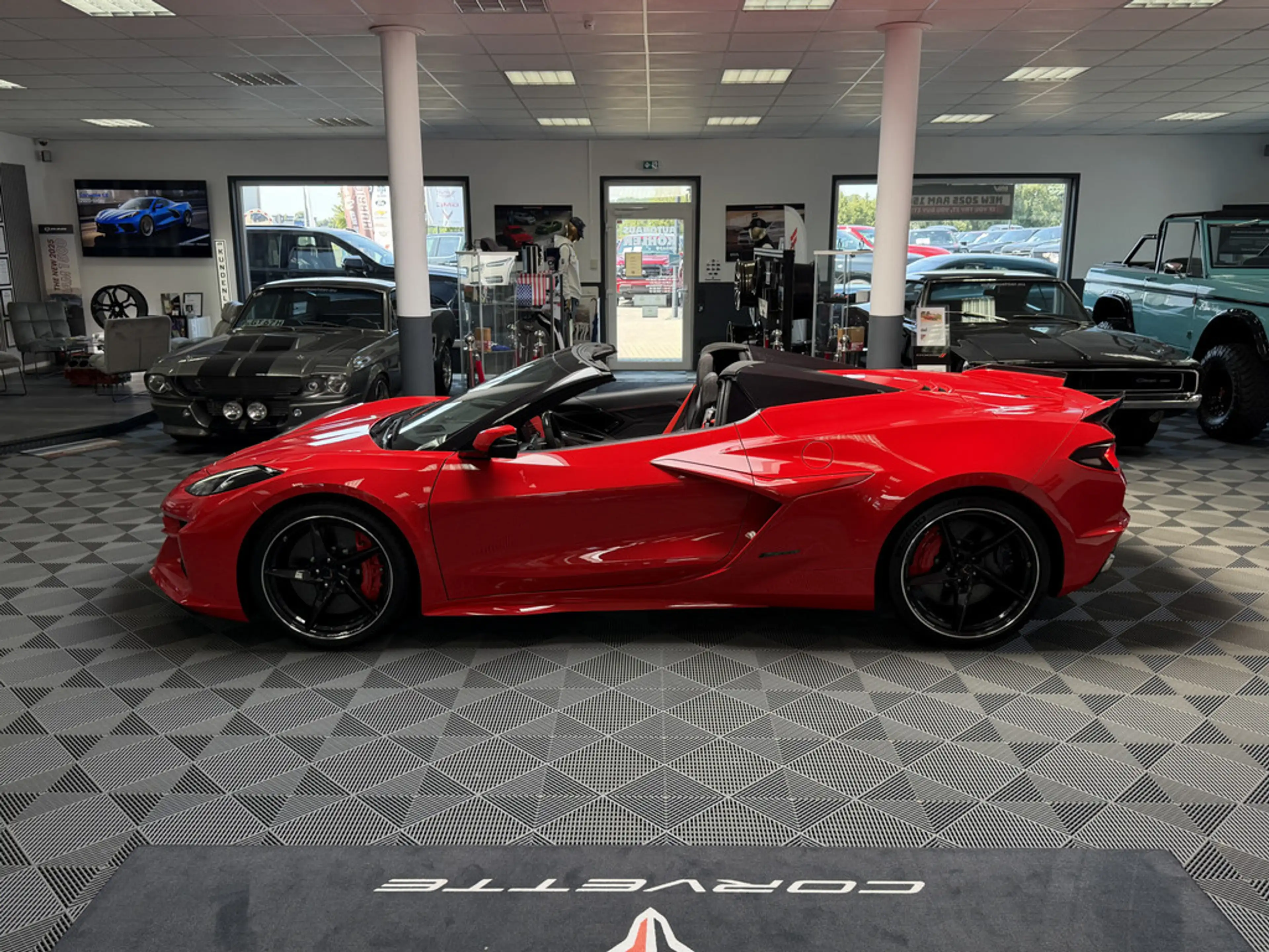 Corvette C8 Coupe E-Ray MY26 3LZ, Lift, Magnetic, Carbon — photo 14